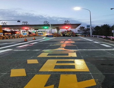 眉山眉山高速道路划线施工